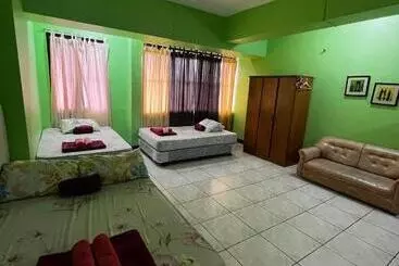 Aparthotel Flora S Place In Winland Towers Condominium