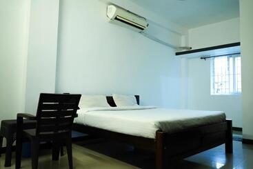 Hotel Cruze Residency