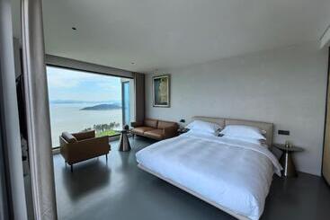 Hotel 画本里民宿