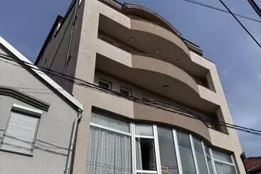 هتل Balkan