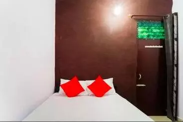 Hotel Dev Friends Guest House