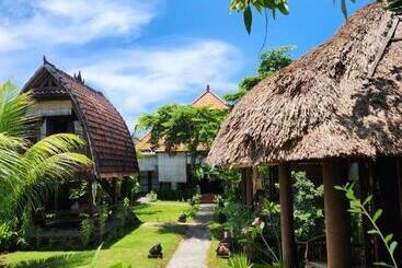 Ketewel Bed & Breakfast Niti Room