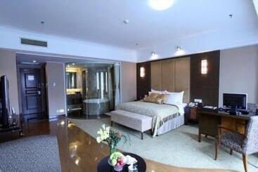 Отель Dongying Blue Horizon Intenational