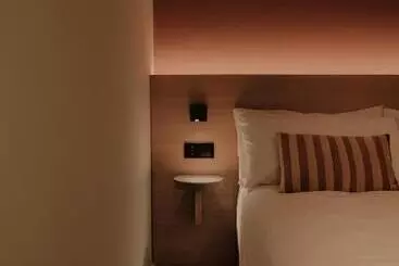 Huoneistohotelli Pau Suites