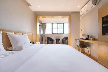 Hanting Hotel Shanghai Waitan Jiujiang Road