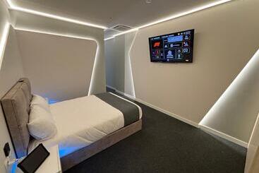 هتل کپسول Futurotel Sevilla