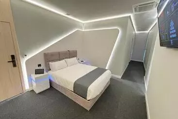 Kapselihotelli Futurotel Sevilla