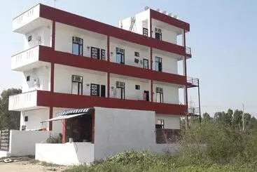 Hotel Oyo Paradise