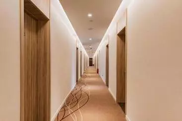 Hanting Hotel Shijiazhuang Zhengding Ancient City South Gate