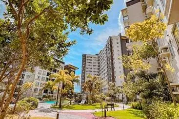 هتل آپارتمان Avida Tower 2