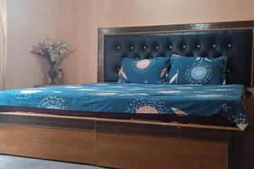 Pensão Pamir Holiday