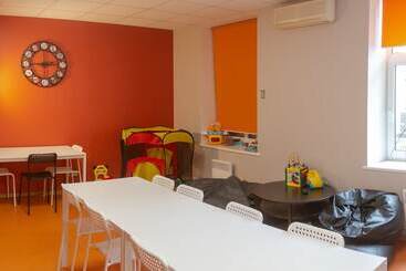 هاستل Liberty Airy