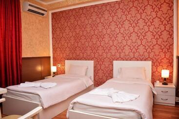 Vayk Hotel And Tourism Center