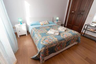 مبيت وإفطار Al Belvedere Apartment