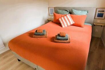 Bed and Breakfast La Guesthouse   à Deux Pas Du Sentier Des Douaniers