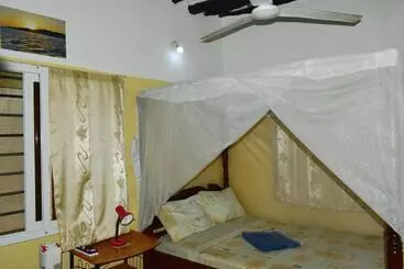 تختخواب و صبحانه Jambohouse Lamu