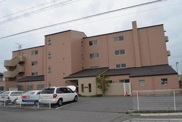 בית מלון כפרי Business  Ark Handa