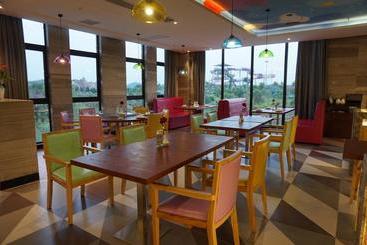 Otel Guilin Roshan Lake