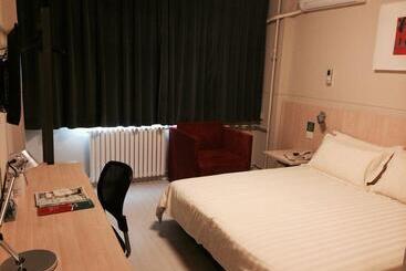 Hotel Jinjiang Inn Jinan Jingshi Road Qianfo Mountain