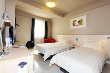 Hotell Jinjiang Inn Fushun Yong An City Wanda The Square