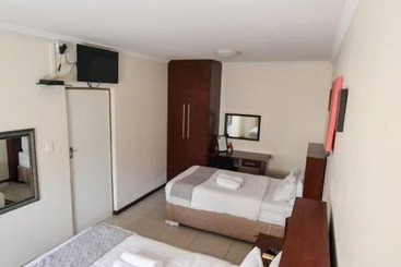 Lekoa Bed And Breakfast