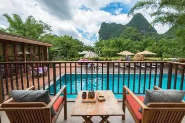 ホテル The Apsara Lodge