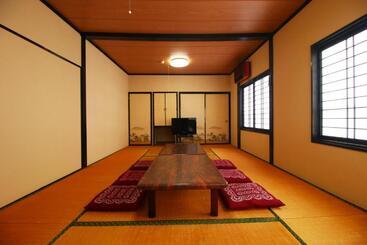 ריוקאן Iris Yu