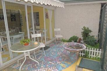 בית מלון כפרי ágora