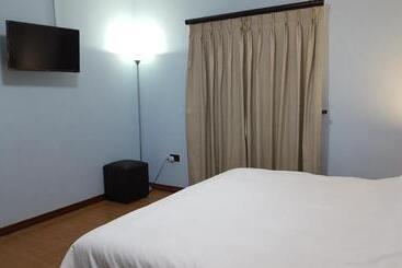 پانسیون White City Inn