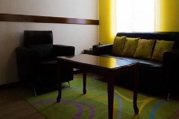 Cuddles Plus Apartments