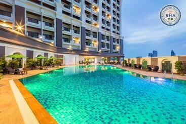 Grand Palazzo Hotel   Sha Extra Plus