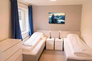 Lofoten Sommerhotell Og Vandrerhjem