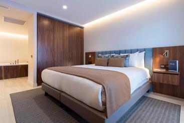 هتل The Duke Boutique