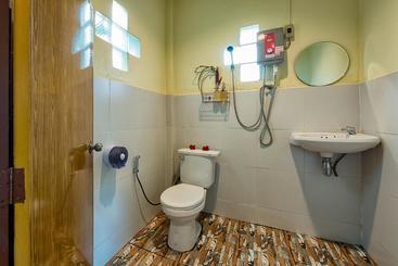 Khao Sok Riverfront Resort