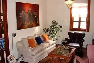 Garivalpo Bed & Breakfast