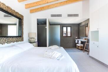 فندق Agroturismo Ses Vistes