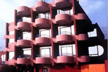 Hotel Arenas Blancas