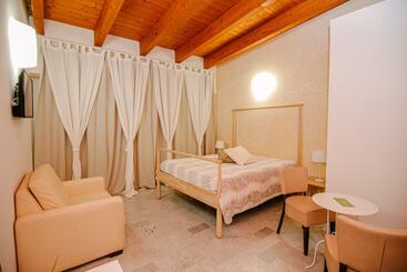 ホテル Quadrifoglio