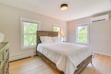 بيت ريفى Saratoga Springs Home W/ Hot Tub: Walk To Downtown