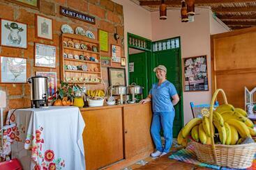 ホテル Kantarrana Urbana Jardin