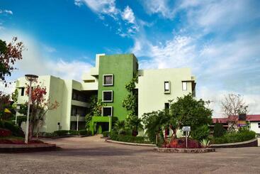 Camel Valley Resort, Igatpuri