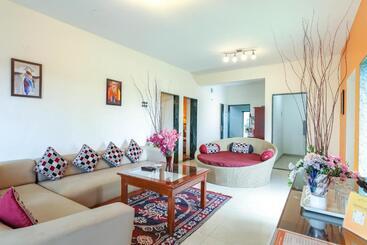 Camel Valley Resort, Igatpuri