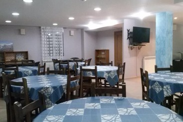 Albergue Turístico Rio Aragon