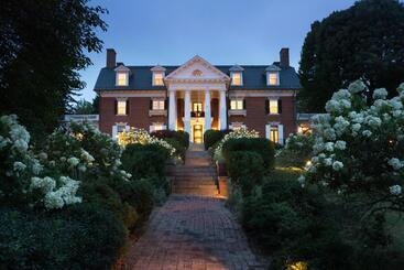 Bed and Breakfast Mercersburg Inn