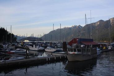 The Classic Horseshoe Bay Motel