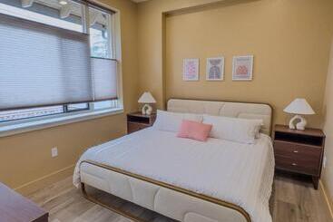 Hotel Suite 1 Peach Street Inn