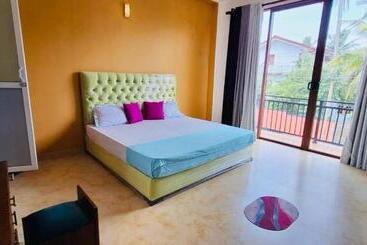 פנסיון Luxe Home