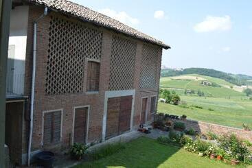 Bed and Breakfast Casa Vacanze Pirulla