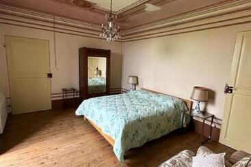 צימר Casa Vacanze Pirulla