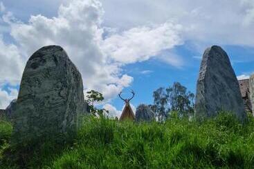 Hotel Seminarhaus Arya Maitreya